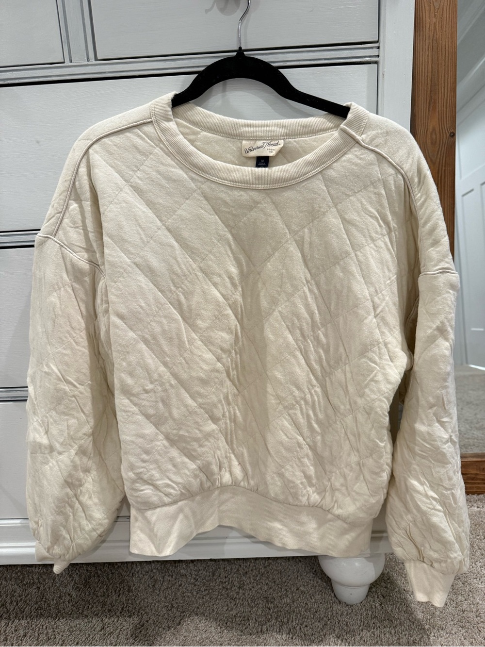 Universal Thread Cream Quilted Pullover